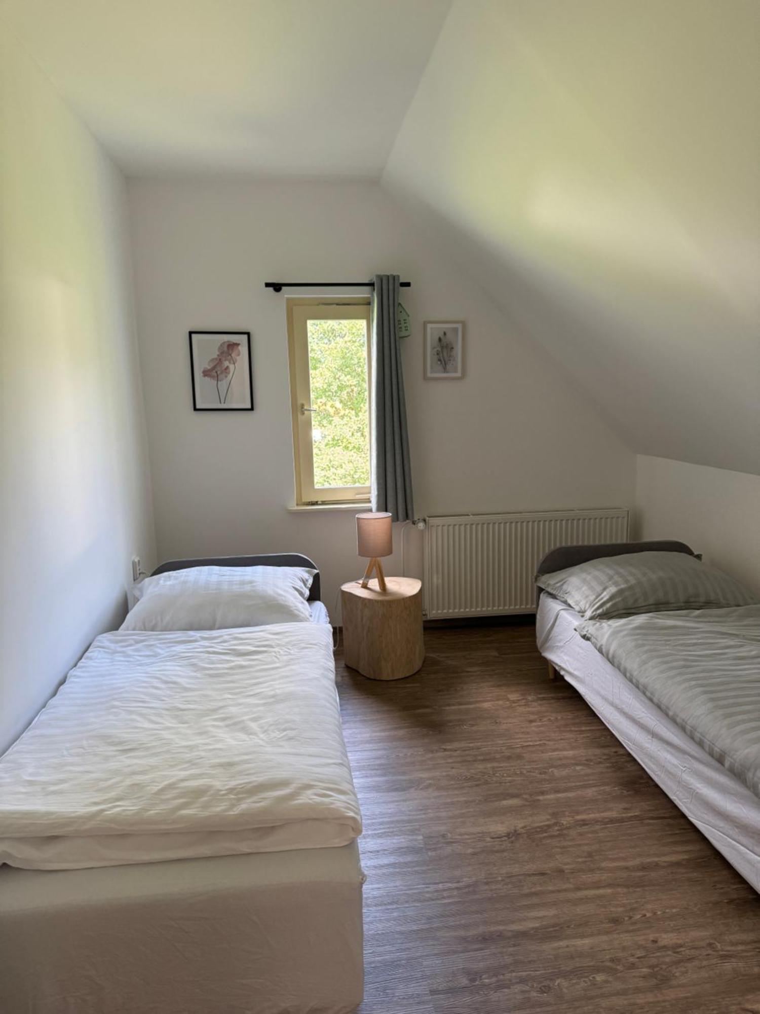Camphouse Villa Chvalsiny Bagian luar foto